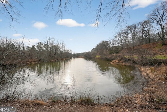 Building Photo - 3921 Riverlook Pkwy SE