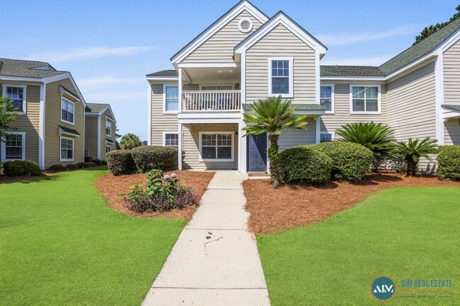 Building Photo - Immaculate 2-Bedroom Ground-Floor Villa in...