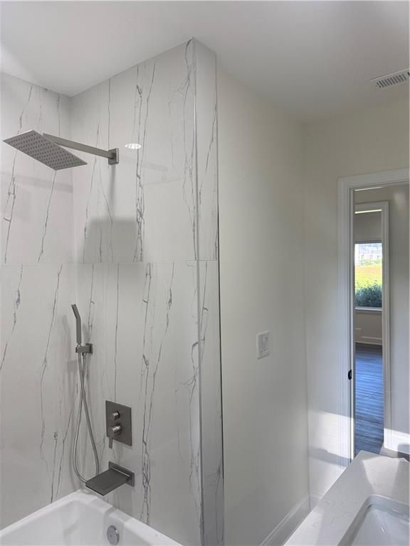 Building Photo - 1726 Centra Villa Dr SW