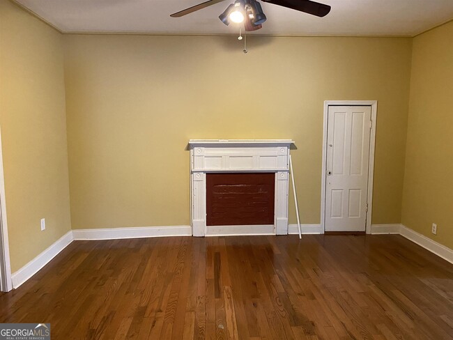 Building Photo - 23 E New St