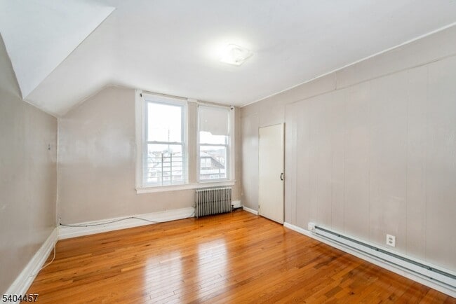 Building Photo - 235 N 7th St