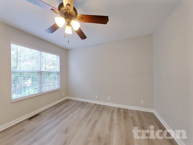 Building Photo - 4305 Chesney Glen Dr
