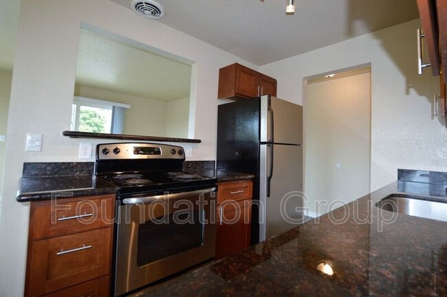 Building Photo - 2405 NW 65th St