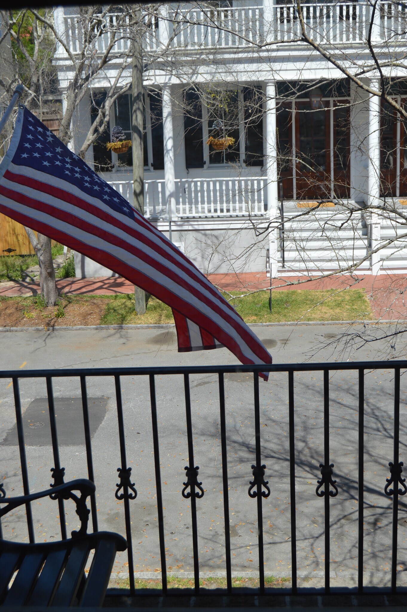 Building Photo - 203 W Waldburg St