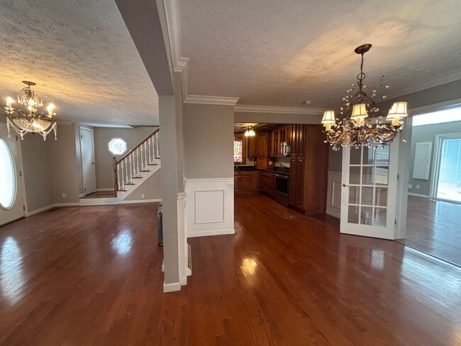 Building Photo - Charming 3 Bed Bungalow