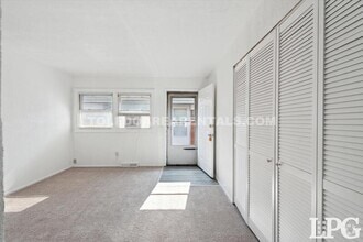 Building Photo - 2651 Consaul St