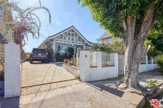 Building Photo - 1207 S Harvard Blvd