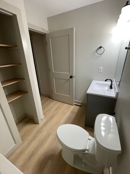 Building Photo - 2931 King James Way