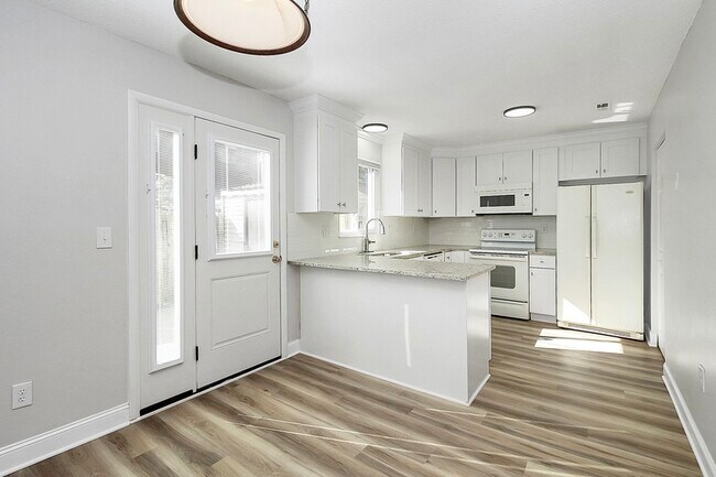 Building Photo - 1524 Waybridge Ln