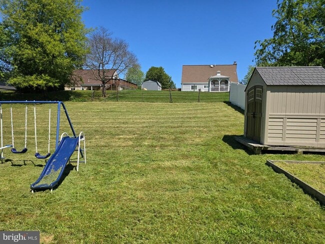 Building Photo - 10206 Farrar Ave