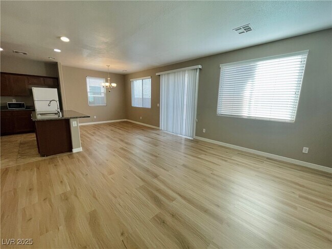 Building Photo - 5358 Panaca Spring St
