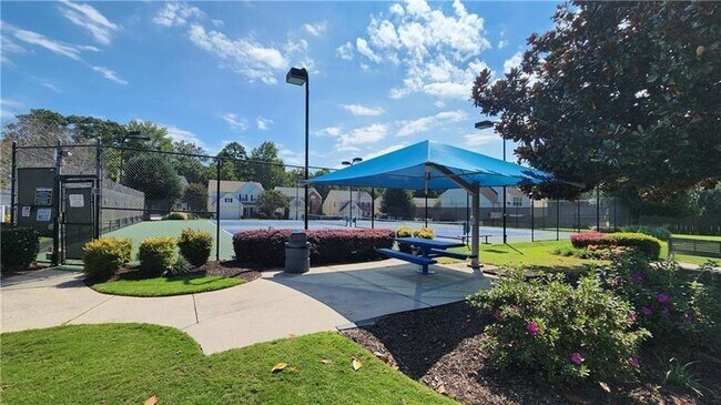 Building Photo - 3330 Ridgefair Dr