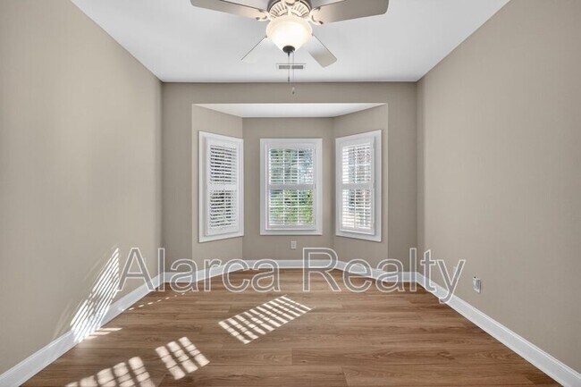 Building Photo - 8723 Whistlers Chase Dr