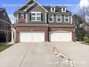 Building Photo - 142 Roslyn Pl