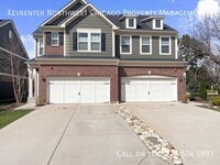 Building Photo - 142 Roslyn Pl