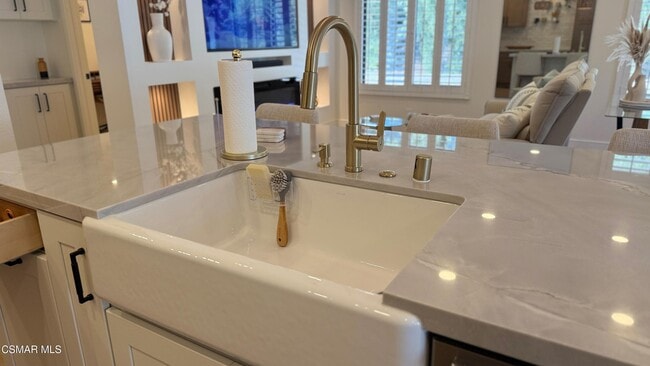 Building Photo - 3439 Highwood Ct