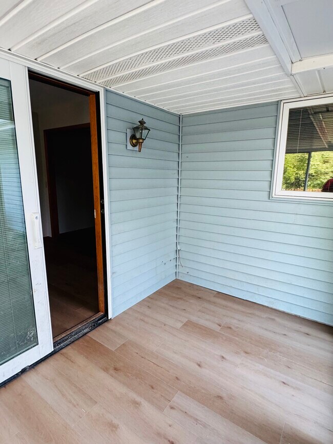 Building Photo - 4817 Eastwick Dr