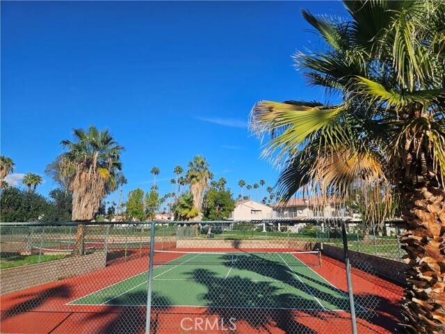 Building Photo - 505 S Farrell Dr