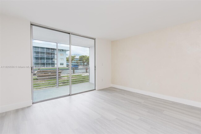 Building Photo - 3600 NE 170th St