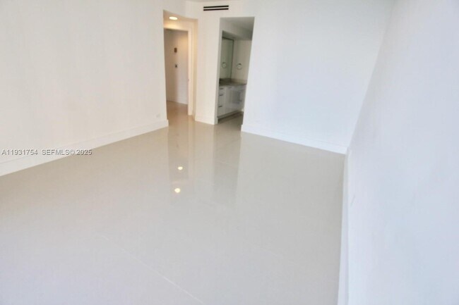 Building Photo - 2451 Brickell Ave