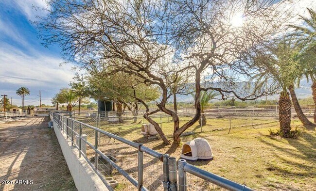 Building Photo - 3232 Carver Rd