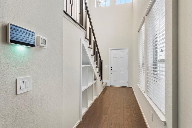 Building Photo - 4025 Starbright St