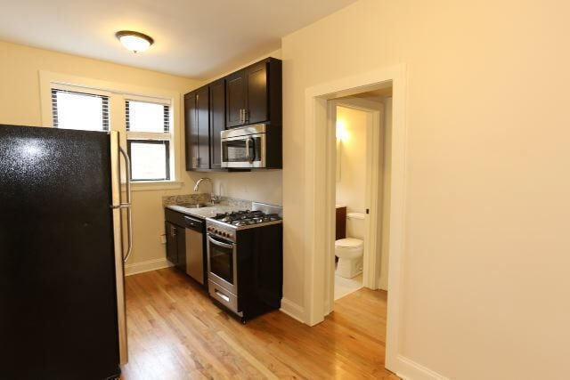 Building Photo - 4120 N Ashland Ave