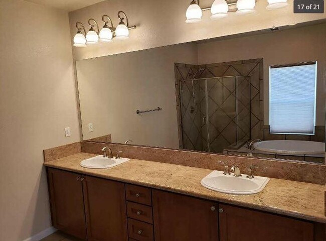 Building Photo - Avail 8/3/24 3BR/2.5BA Bella Rio home in N...