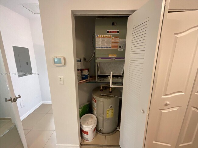 Building Photo - 10901 NW 88th Terrace