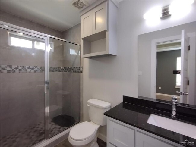 Building Photo - 1226 Upas Dr