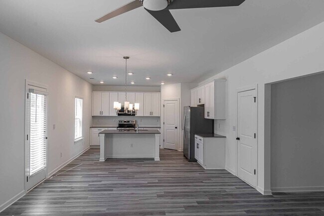 Building Photo - BRAND NEW SINGLE FAMILY HOME IN LOGANVILLE