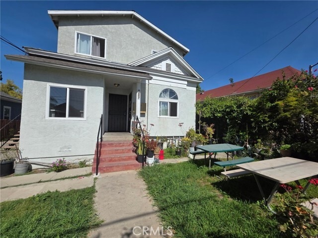 Building Photo - 2223 E 2nd St