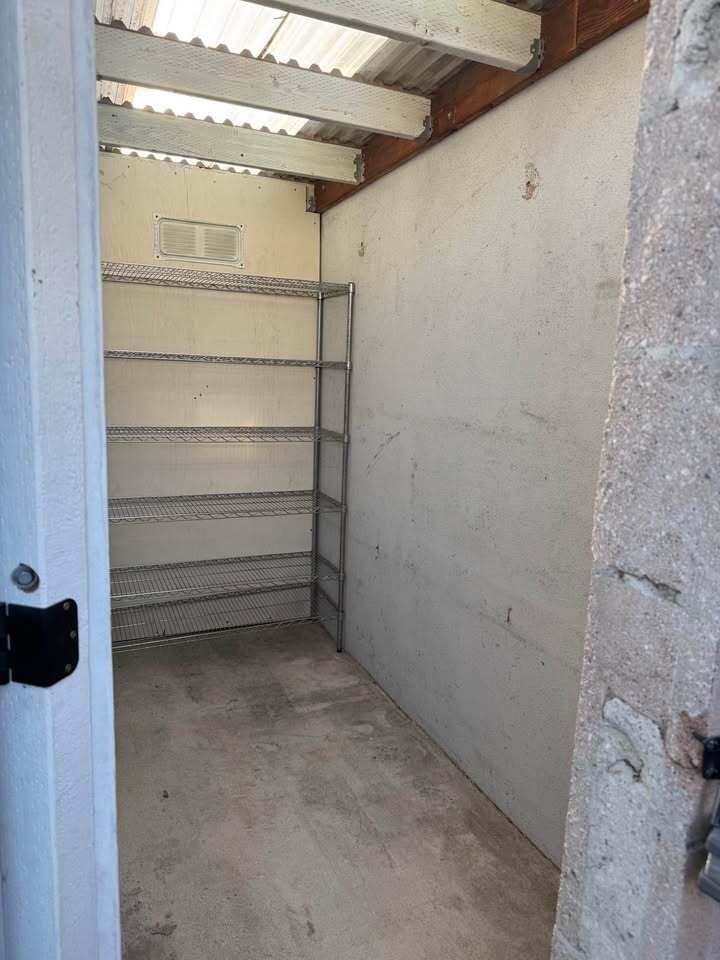 Storage - 11044 Aletta Ave