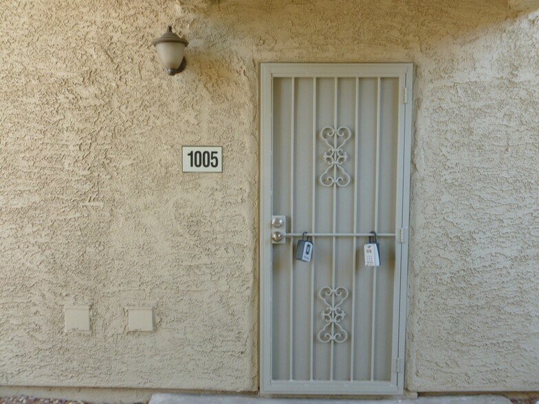 Building Photo - 7200 Pirates Cove Rd