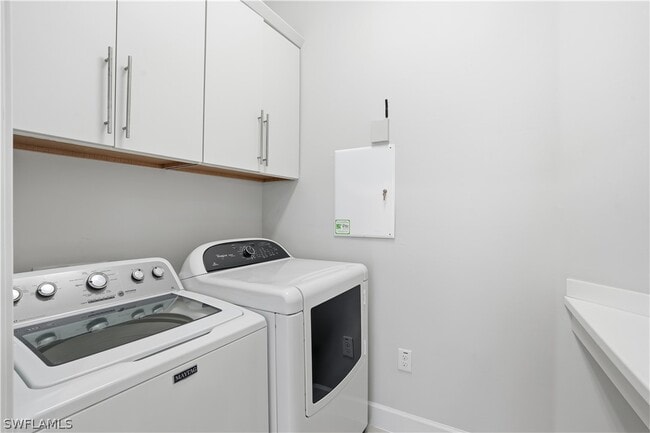 Building Photo - 9328 Fieldstone Ln