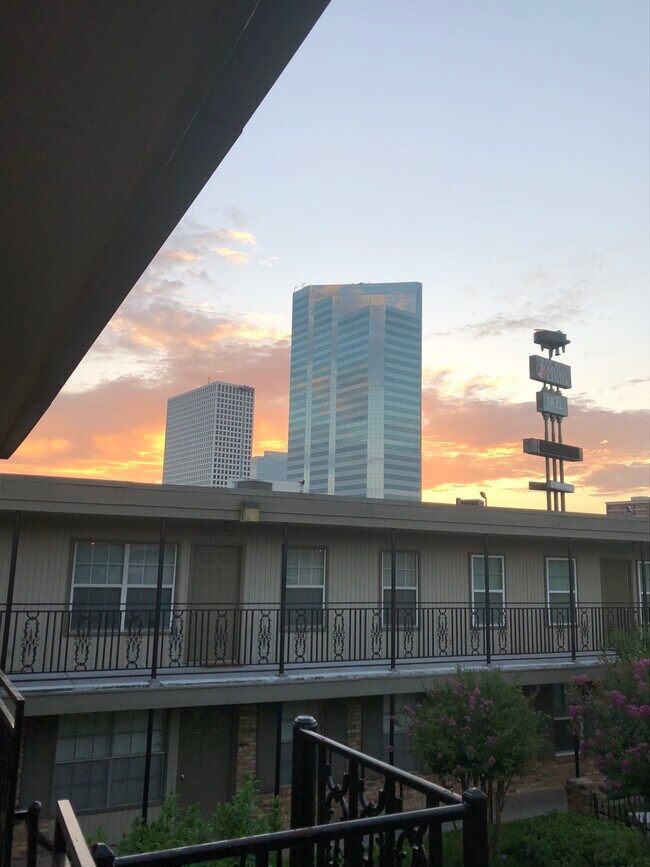 Amazing sunsets! - 3131 Southwest Fwy