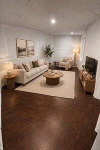 Building Photo - Renovated 1-Bedroom Apartment | Available Now | Housing Vouchers Accepted