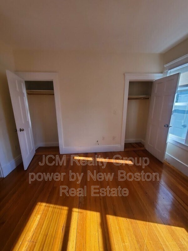 Building Photo - 12 Gayland St