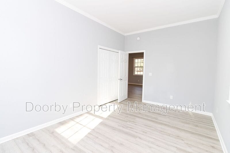 Building Photo - 203 Timberlinks Dr