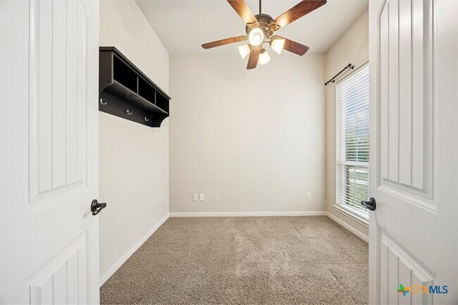 Building Photo - 249 Legacy Hills