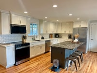 Building Photo - 305 Rosewood St