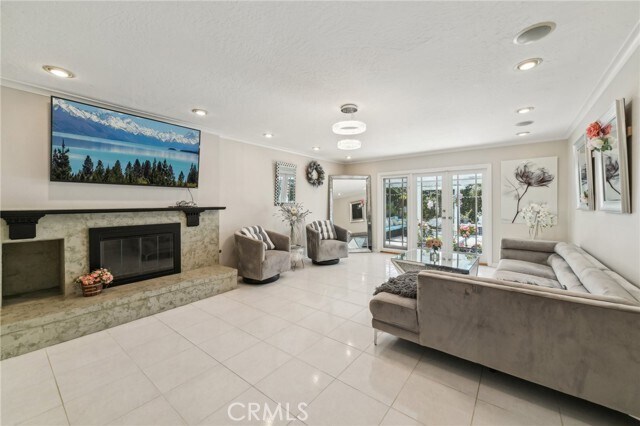 Building Photo - 17675 Rainglen Ln