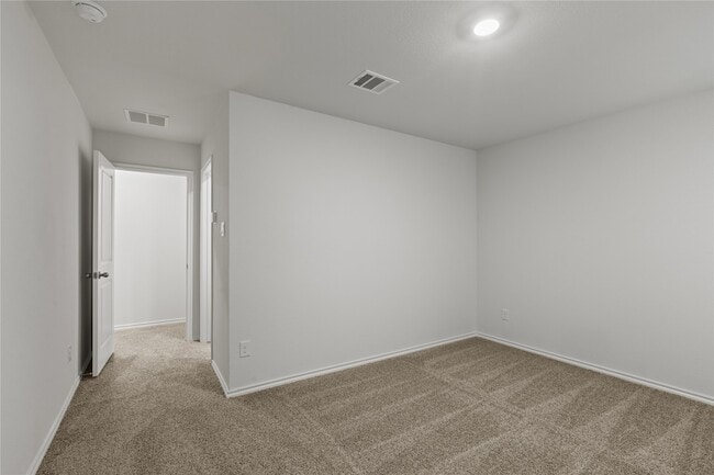 Building Photo - 7016 Vining Dr