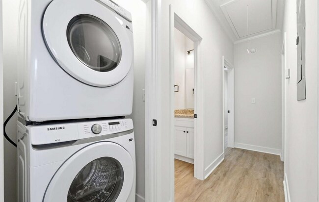 Building Photo - NEW CONSTRUCTION! AVAILABLE FOR IMMEDIATE MOVE IN!