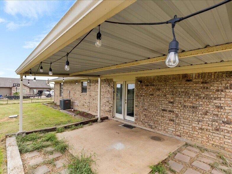 rear patio - 9395 Green Springs Cir