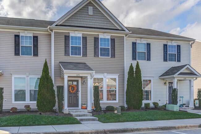 Building Photo - Townhome for rent