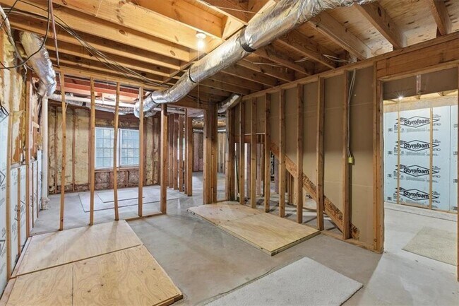 Building Photo - 3986 Fox Glen Dr