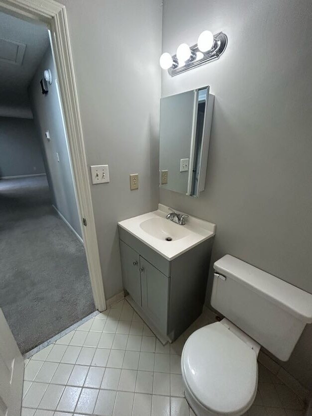 Building Photo - 190 Winston Dr