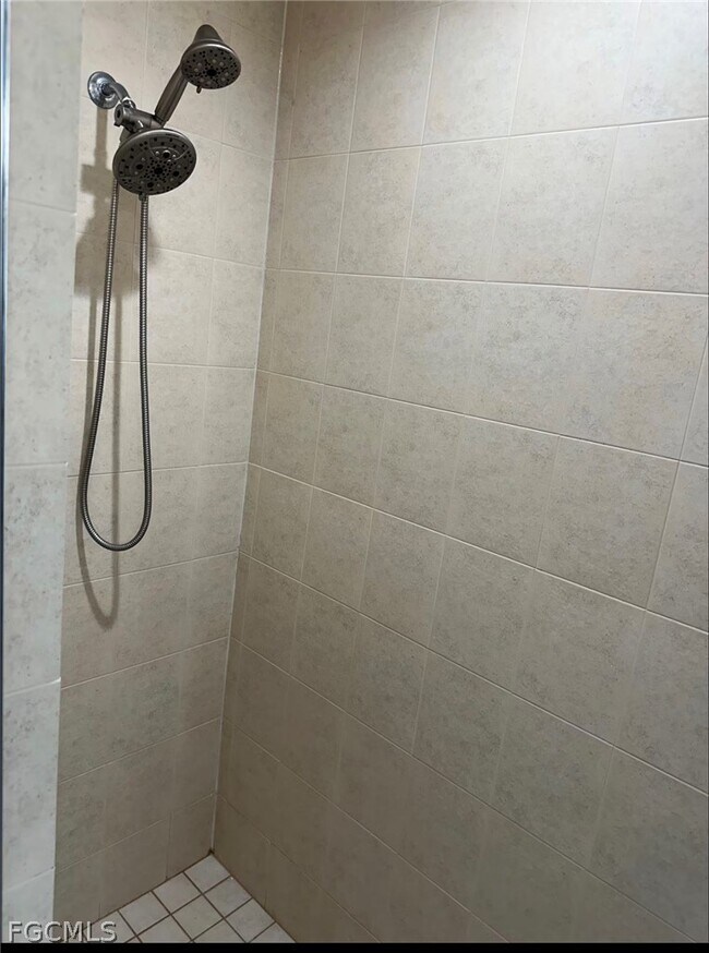 Building Photo - 1804 NW 20th Pl