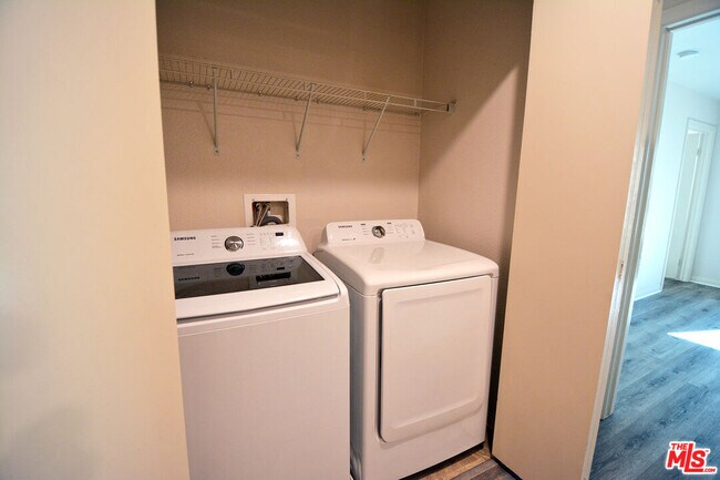 Building Photo - 14107 W Birch Ln